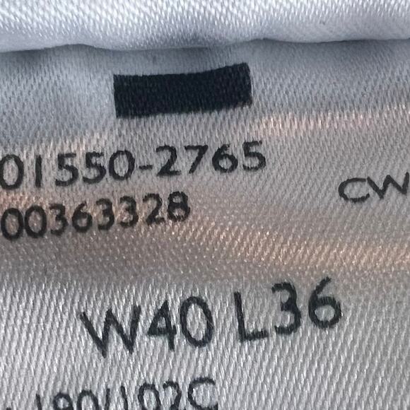 Levi’s 550 jeans men’s 40x36 straight leg
Excellent Condition! - Picture 3 of 4